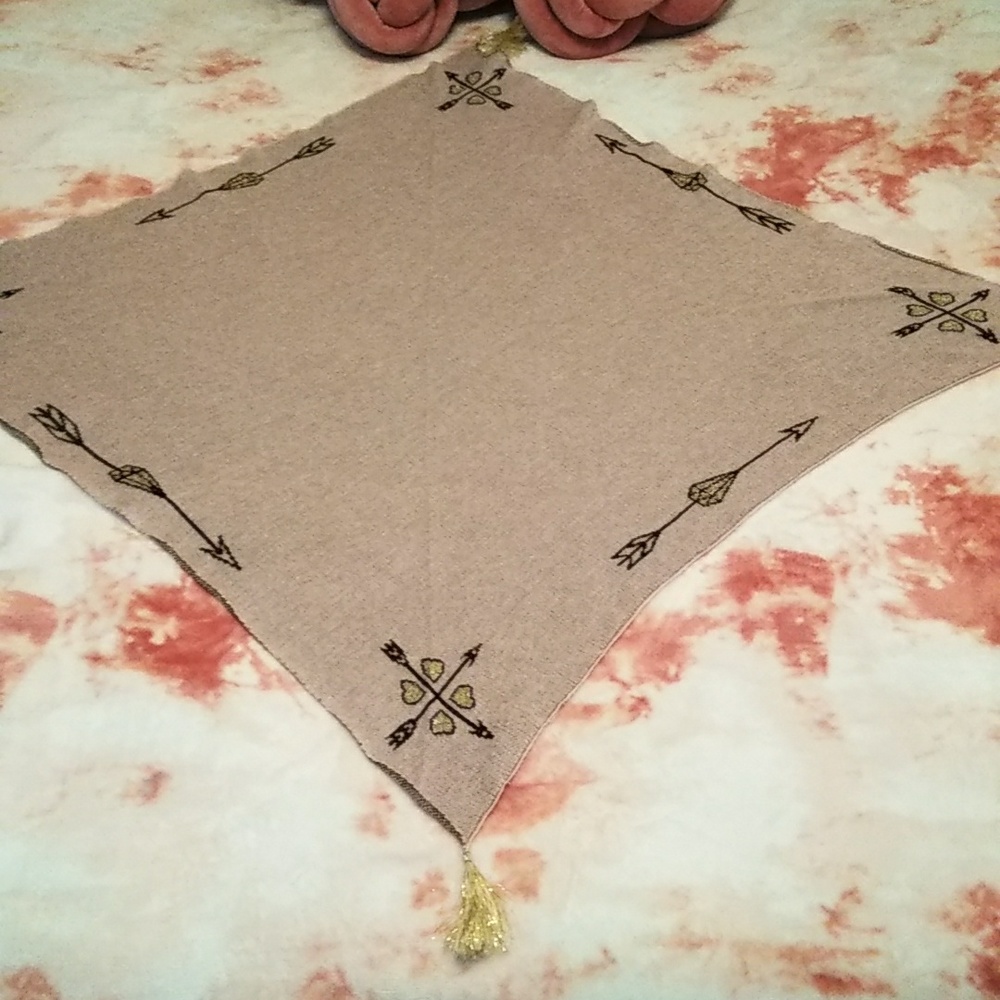 BCBGeneration Metallic Heart 💜 Embellished Scarf